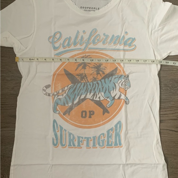 Recycled Karma California Surftiger Boyfriend Tee - Size M - White -NWOT - Picture 6 of 9